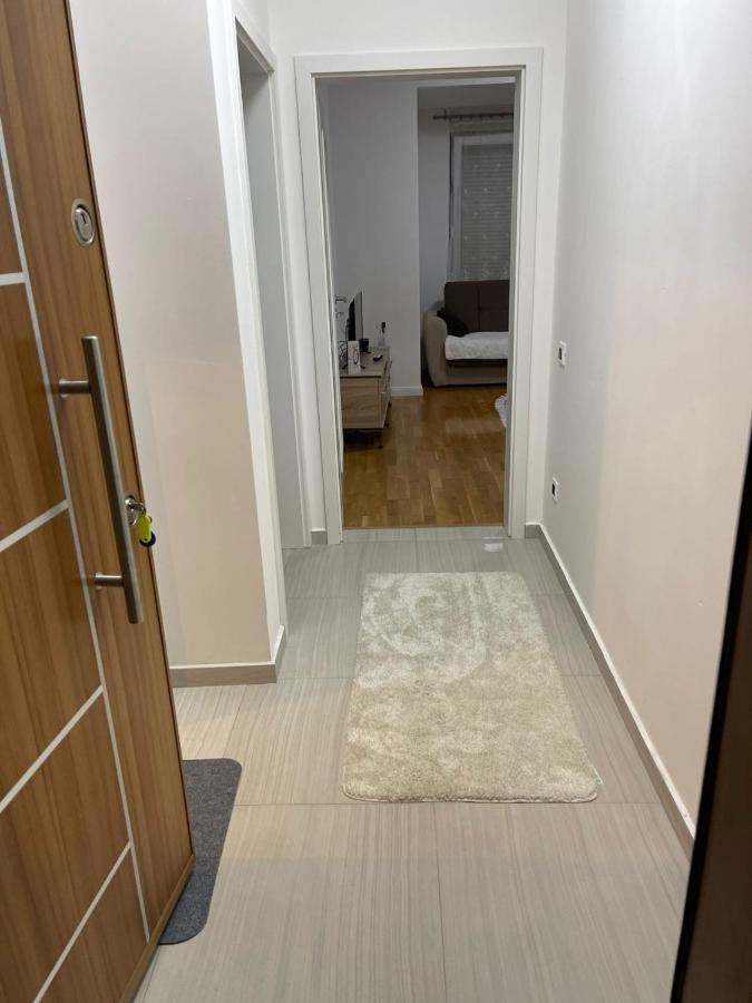 Apartament Prisztina Zewnętrze zdjęcie